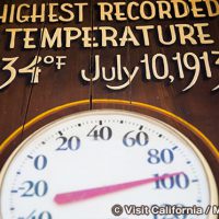世界最高の気温である華氏134度（摂氏 56.7度）を記録